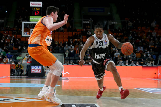 及俱乐部管 及俱乐部管