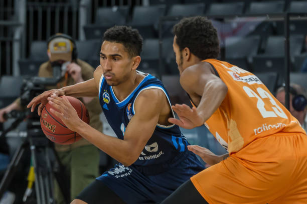 我们期待着 我们期待着