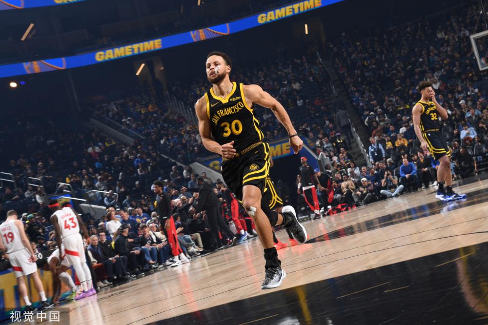 早在法国队 早在法国队