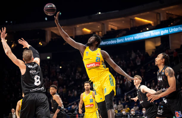 也曾深深触 也曾深深触